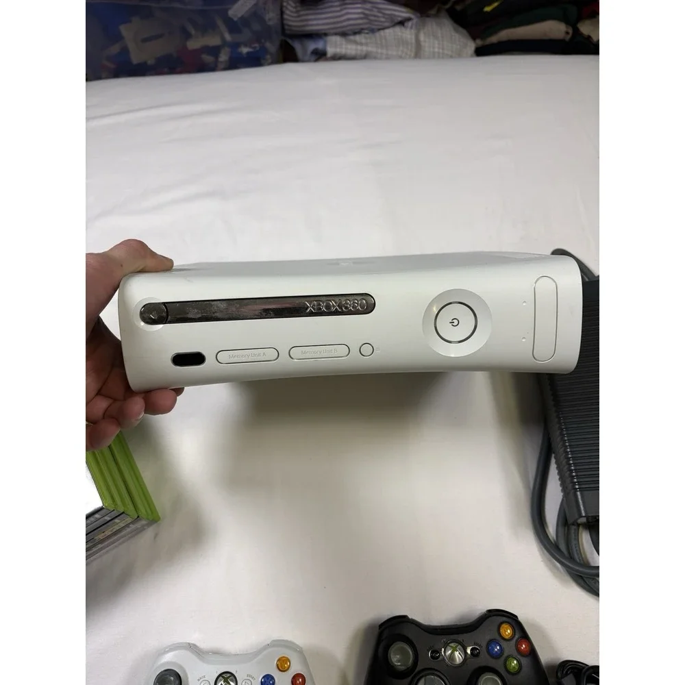 Xbox 360 Console HDD Bundle 2 Controllers Halo Reach‎ Batman Arkham COD 7 Games